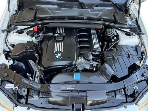 Used 2011 BMW 328i Sedan RWD image 40