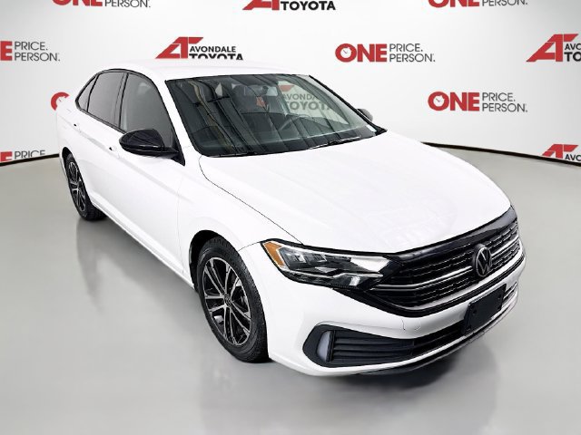 Used 2022 Volkswagen Jetta Sport FWD image 1