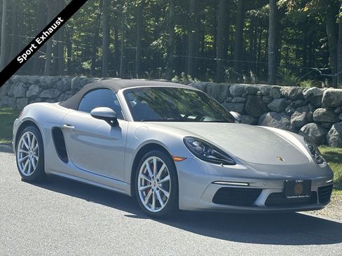 Used 2022 Porsche 718 Boxster S RWD image 2
