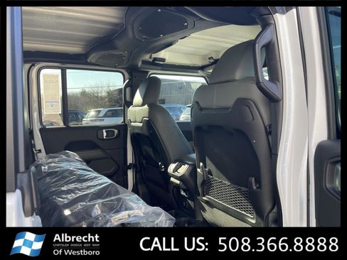 New 2026 Jeep Gladiator Mojave w/ Safety Group AWD/4WD image 13