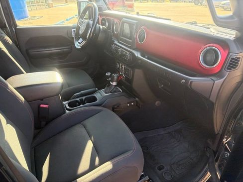 Used 2020 Jeep Wrangler Unlimited Rubicon AWD/4WD image 34
