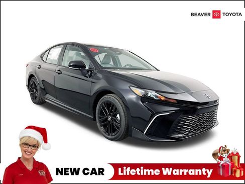 New 2026 Toyota Camry SE image 1