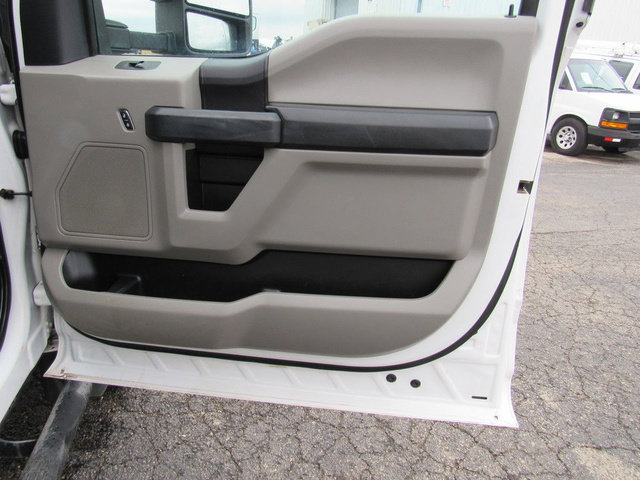 Used 2020 Ford F550 2WD Crew Cab Super Duty image 12