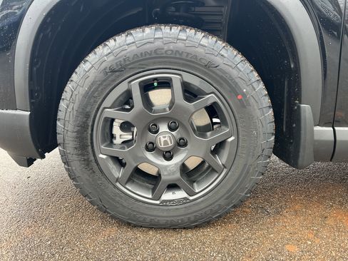 New 2026 Honda Pilot TrailSport image 14