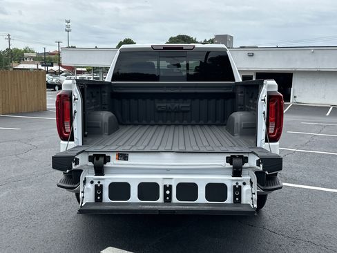 Used 2024 GMC Sierra 1500 SLT w/ SLT Premium Plus Package AWD/4WD image 14