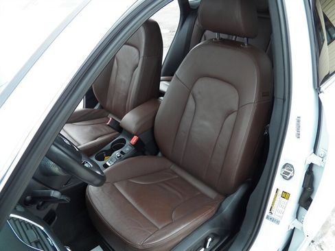 Used 2018 Audi Q3 2.0T Premium Plus w/ Premium Plus Package image 8