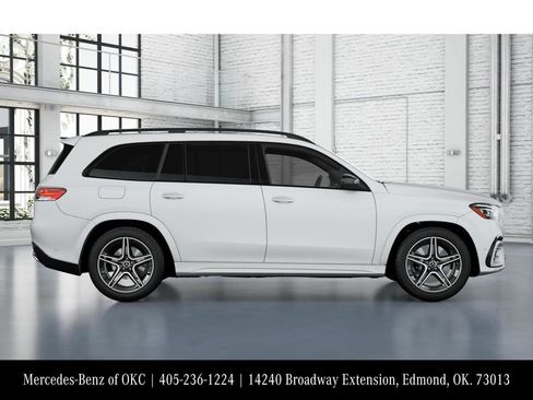New 2026 Mercedes-Benz GLS 450 4MATIC image 2