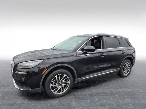 Used 2022 Lincoln Corsair FWD w/ Equipment Group 101A image 3