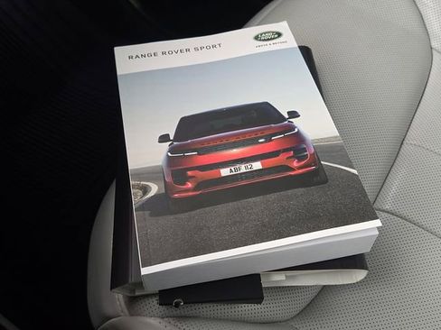 Used 2023 Land Rover Range Rover Sport SE Dynamic image 28