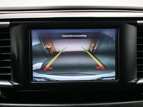 Used 2023 Chrysler Voyager LX image 21