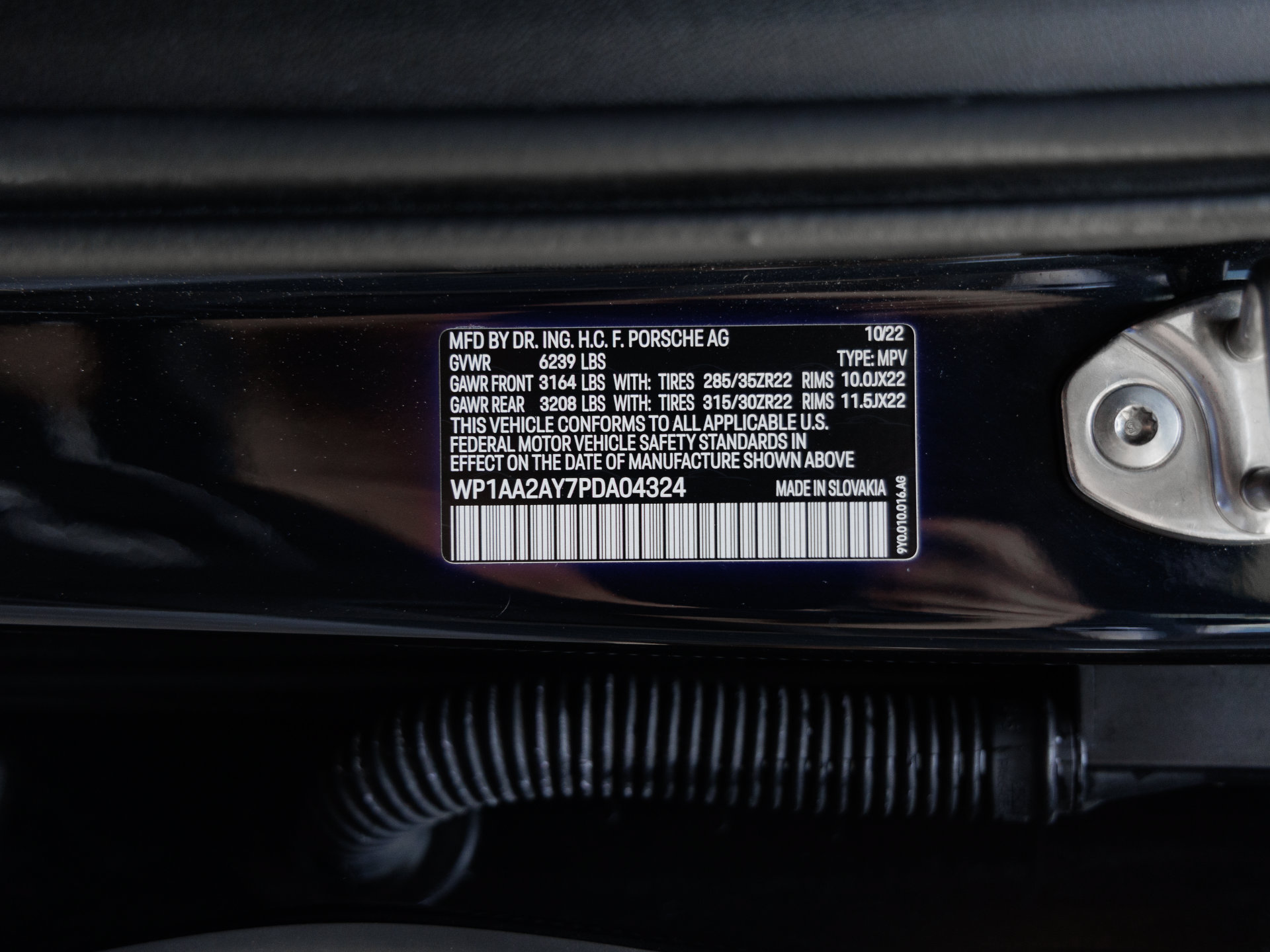 Certified 2023 Porsche Cayenne Platinum Edition AWD/4WD image 43