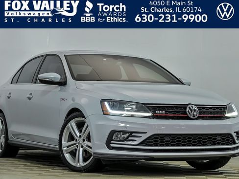 Used 2017 Volkswagen Jetta GLI FWD image 1