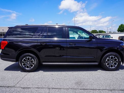 Used 2024 Ford Expedition Max XLT AWD/4WD image 32