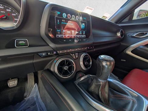 Used 2016 Chevrolet Camaro LT image 13