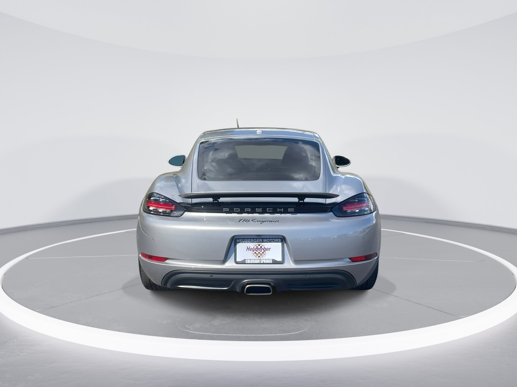 Used 2018 Porsche 718 Cayman RWD image 6
