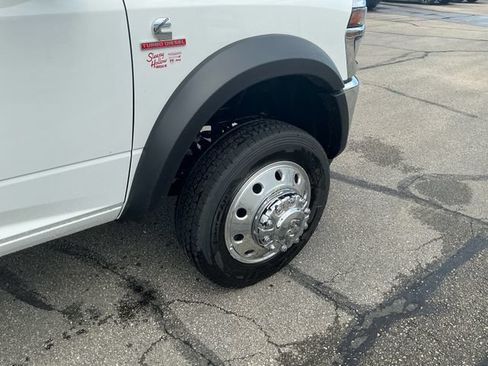 New 2026 RAM 5500 Tradesman w/ Chrome Appearance Group AWD/4WD image 15