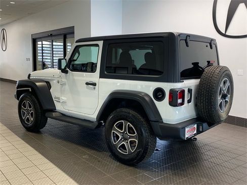 Used 2021 Jeep Wrangler Sport S image 4