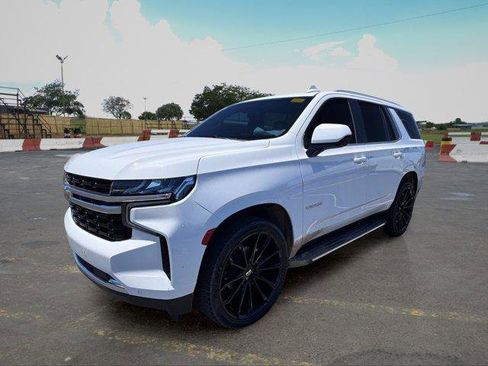 Used 2021 Chevrolet Tahoe LS w/ Driver Alert Package RWD image 4