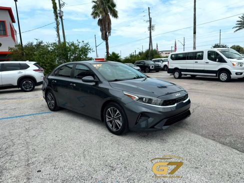 Used 2022 Kia Forte LXS FWD image 7
