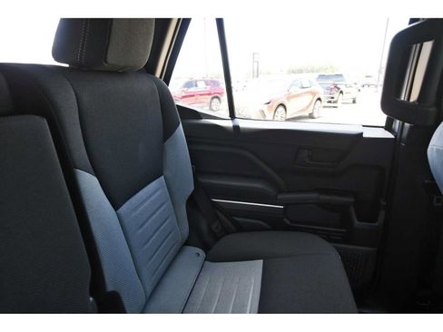 Used 2025 Toyota 4Runner TRD Off-Road AWD/4WD image 10