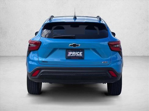 Used 2025 Chevrolet Trax RS w/ Driver Confidence Package FWD image 6