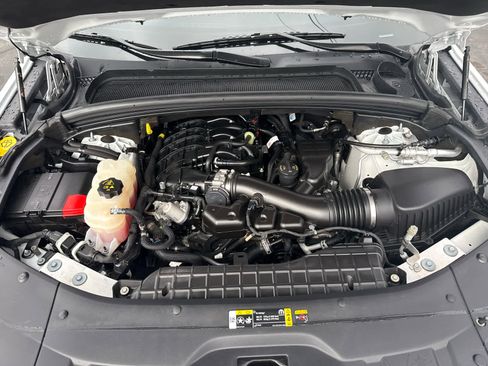 Used 2023 Jeep Grand Cherokee L Limited w/ Black Appearance Package image 13