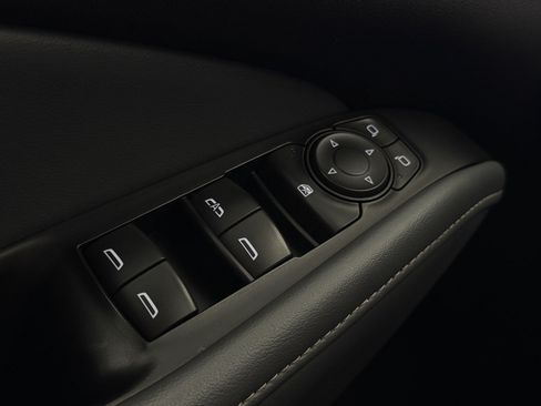 Used 2021 Buick Enclave Essence w/ LPO, Touring Package AWD/4WD image 45