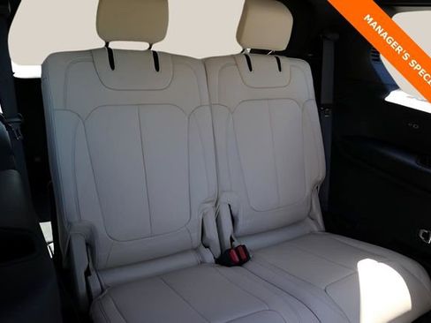 New 2025 Jeep Grand Cherokee L Limited image 20