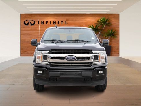Used 2020 Ford F150 XLT image 2
