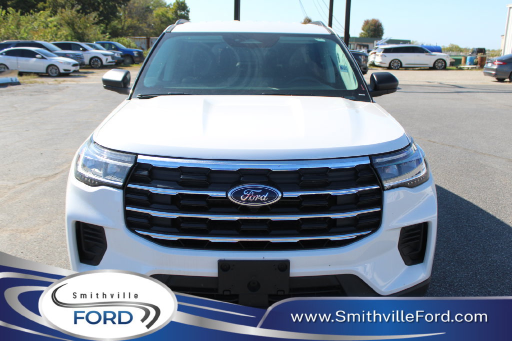 Used 2025 Ford Explorer Active RWD image 1