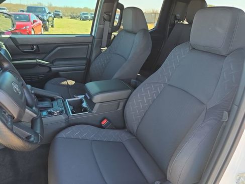 Used 2025 Toyota Tacoma SR5 image 13