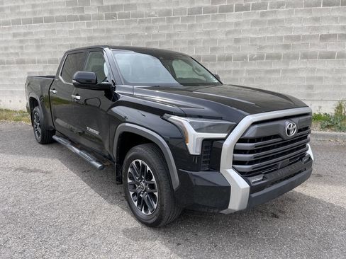 Used 2023 Toyota Tundra Limited AWD/4WD image 4