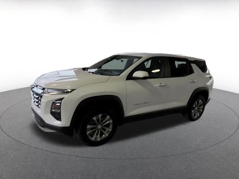 Used 2025 Chevrolet Equinox LT image 10