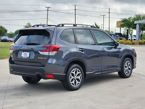 Certified 2023 Subaru Forester Premium AWD/4WD image 7