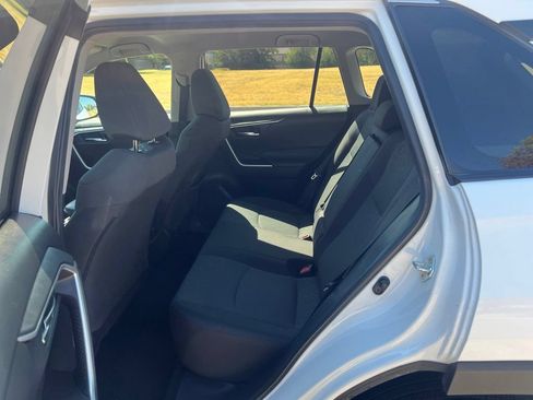 Used 2024 Toyota RAV4 XLE FWD image 7
