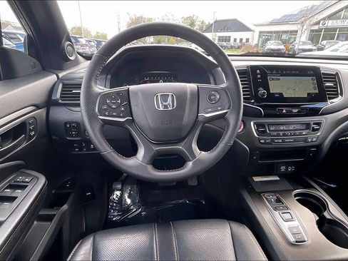 Used 2022 Honda Passport TrailSport image 5