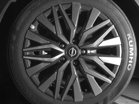 Used 2025 Nissan Altima 2.5 SV image 12