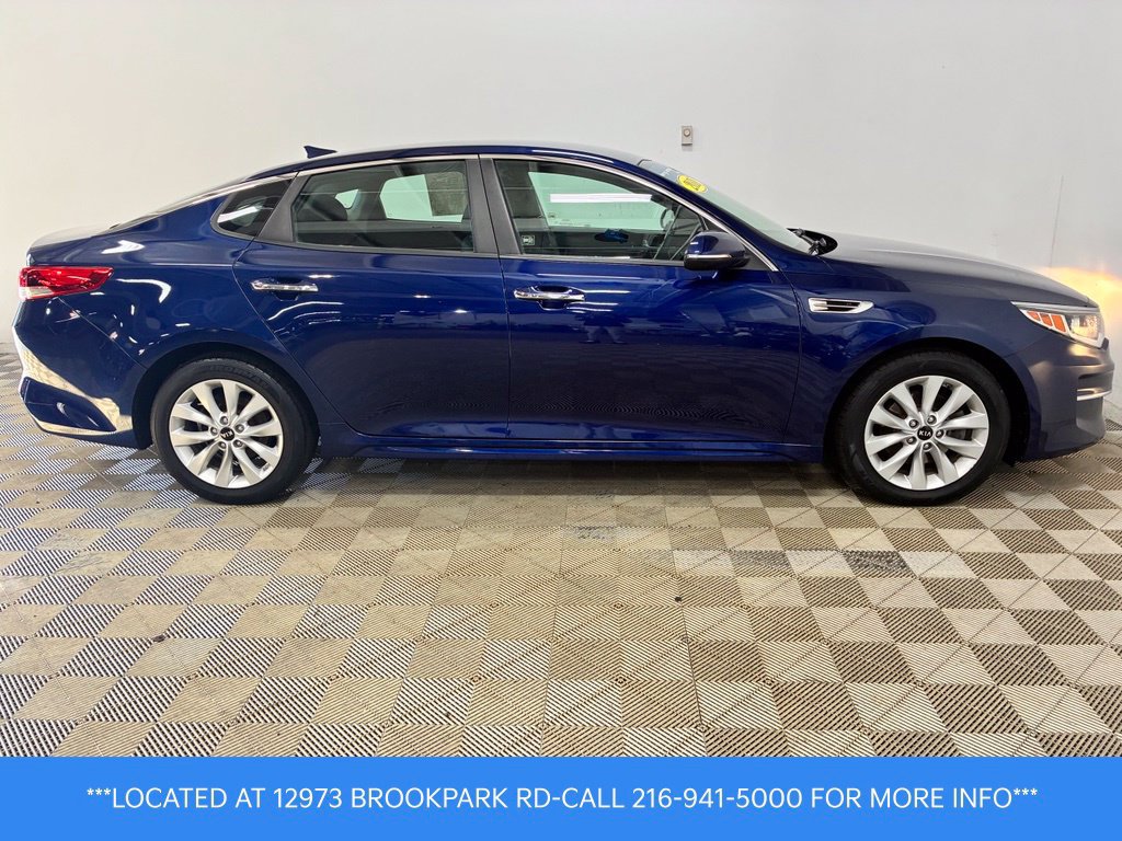 Used 2018 Kia Optima LX w/ 17" Alloy Wheels Package FWD image 5