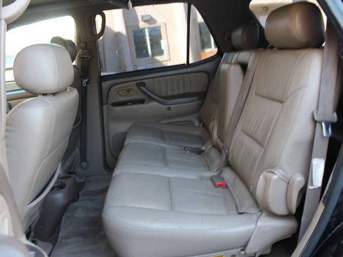 Used 2003 Toyota Sequoia Limited image 24