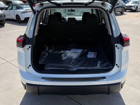New 2026 Nissan Rogue SV w/ Cold Weather Package FWD image 30