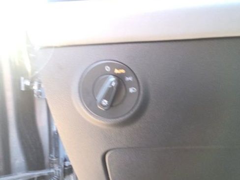 Used 2022 Volkswagen Taos SE image 23