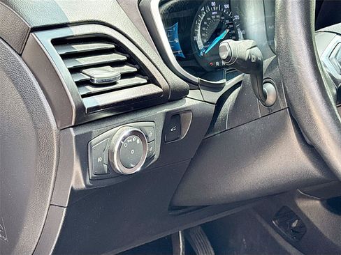Used 2019 Ford Fusion Titanium FWD image 10