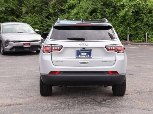 Used 2025 Jeep Compass Limited AWD/4WD image 6