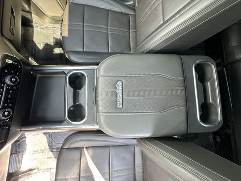 Used 2024 Chevrolet Silverado 3500 High Country w/ High Country Premium Package image 25