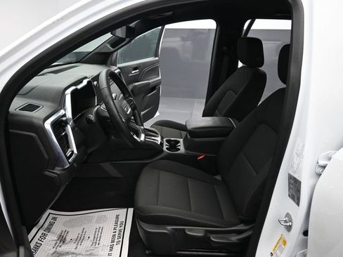 Used 2025 GMC Canyon Elevation image 11