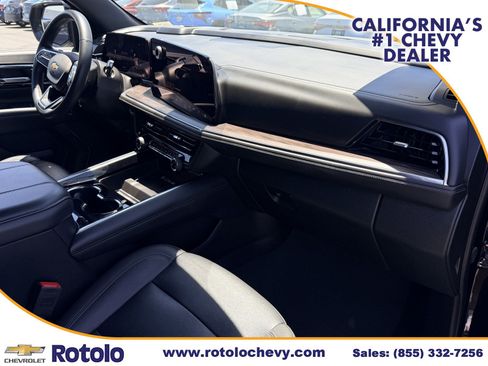 Used 2025 Chevrolet Tahoe LT RWD image 7