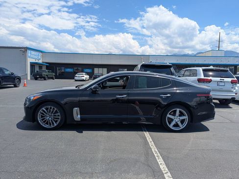 Used 2018 Kia Stinger RWD image 8
