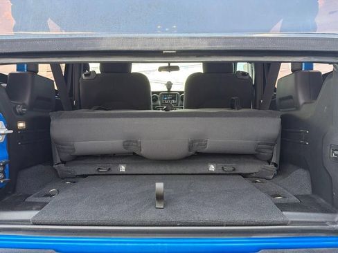 Used 2023 Jeep Wrangler Sport AWD/4WD image 11