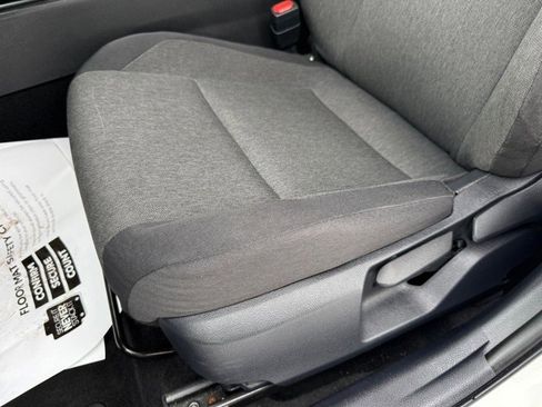 Used 2025 Toyota Camry LE image 17