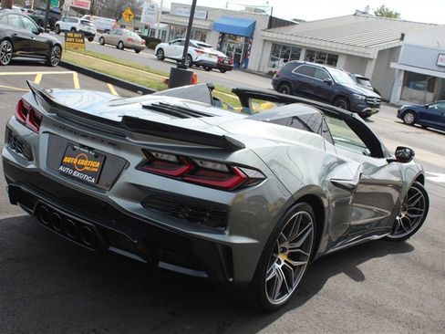 Used 2023 Chevrolet Corvette Z06 RWD image 4